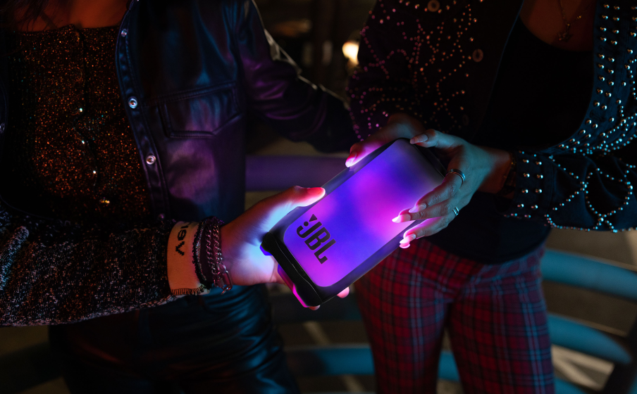 JBL Pulse 5 Un jeu de lumières attrayant à 360 degrés - Image