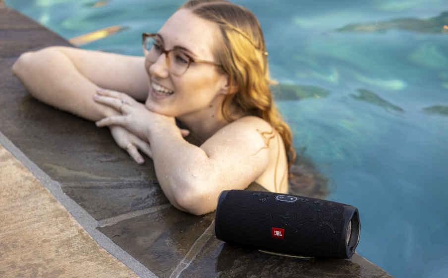 JBL Charge 4 Étanchéité conforme à la norme IPX7 - Image