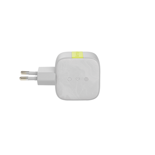InstantCharger 30W 2 USB - White - Compact USB-C and USB-A PD charger - Right image number null