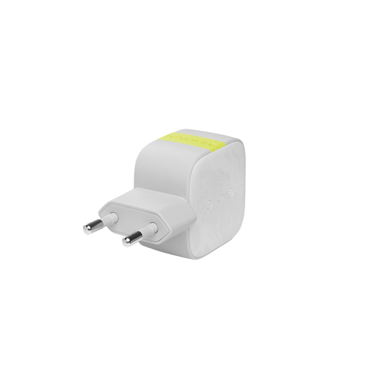InstantCharger 30W 2 USB - White - Compact USB-C and USB-A PD charger - Detailshot 1 image number null