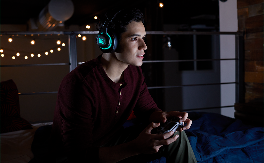 JBL Quantum 810 Wireless Entendez le moindre détail avec les haut-parleurs Hi-Res (haute résolution) - Image