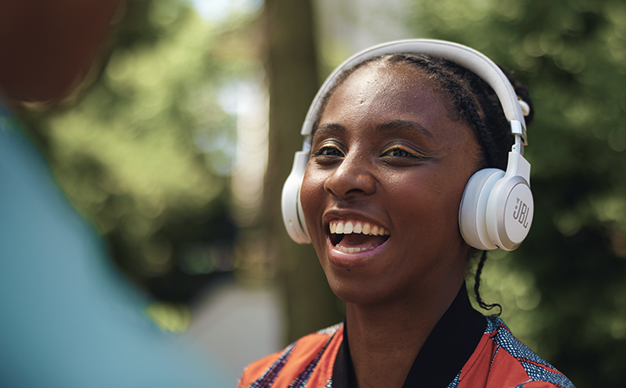 JBL Live 670NC Bluetooth 5.3 avec prise en charge audio LE (*) - Image