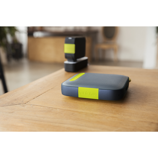 ClearCall - Black - Portable USB and Bluetooth speakerphone - Right image number null